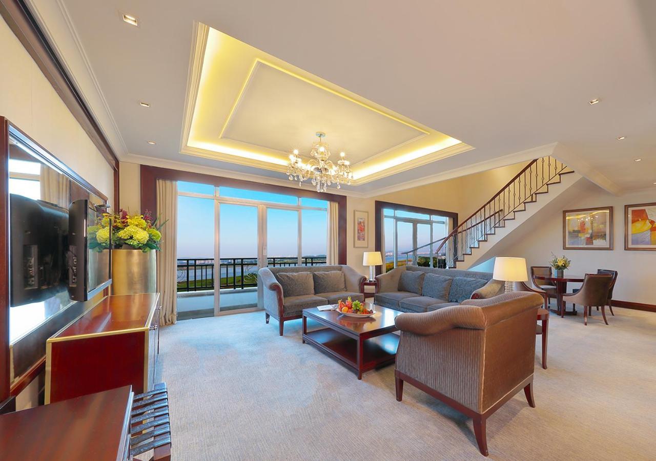 Howard Johnson Riverfront Plaza Fuzhou Fuzhou  Eksteriør billede