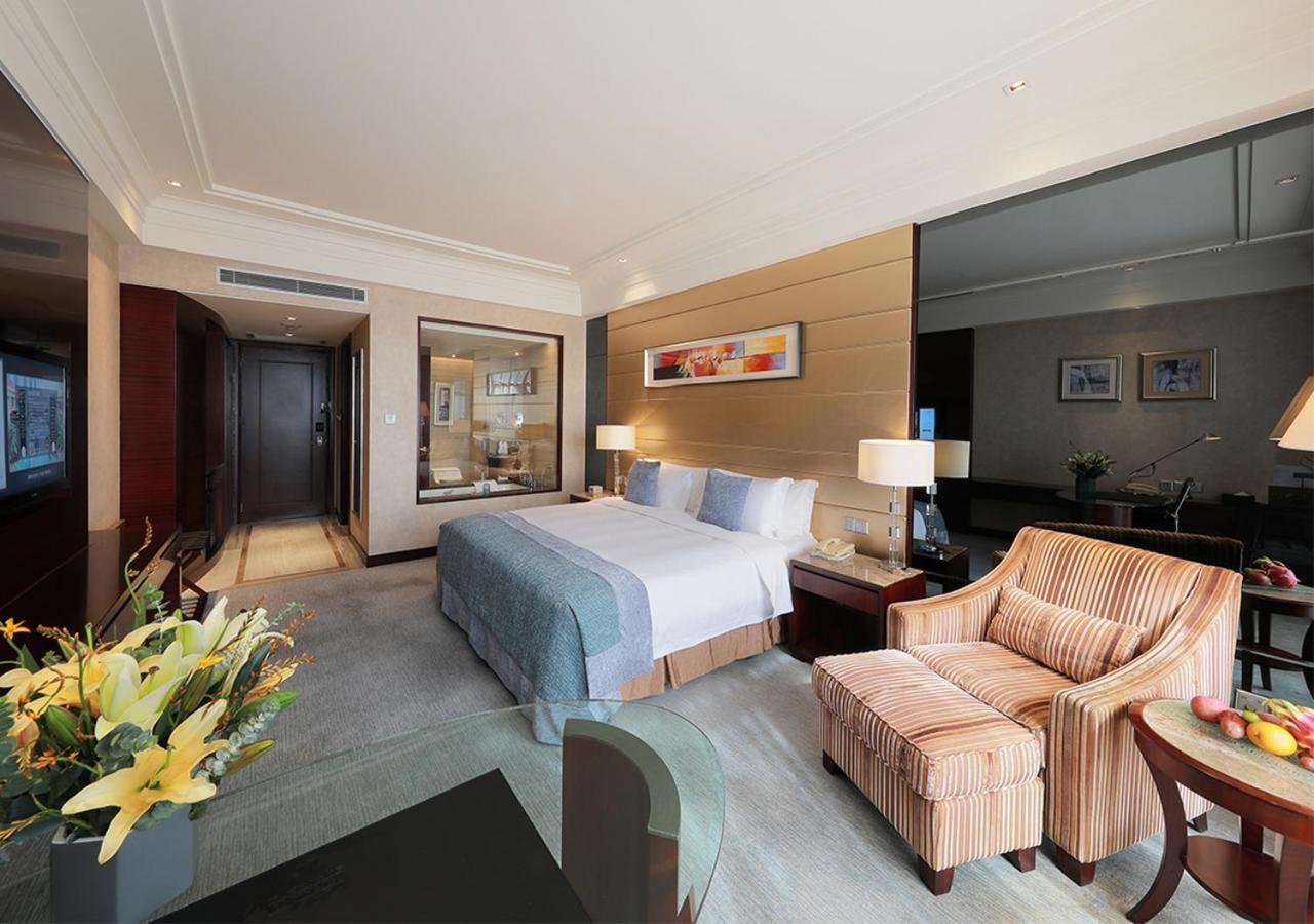 Howard Johnson Riverfront Plaza Fuzhou Fuzhou  Eksteriør billede