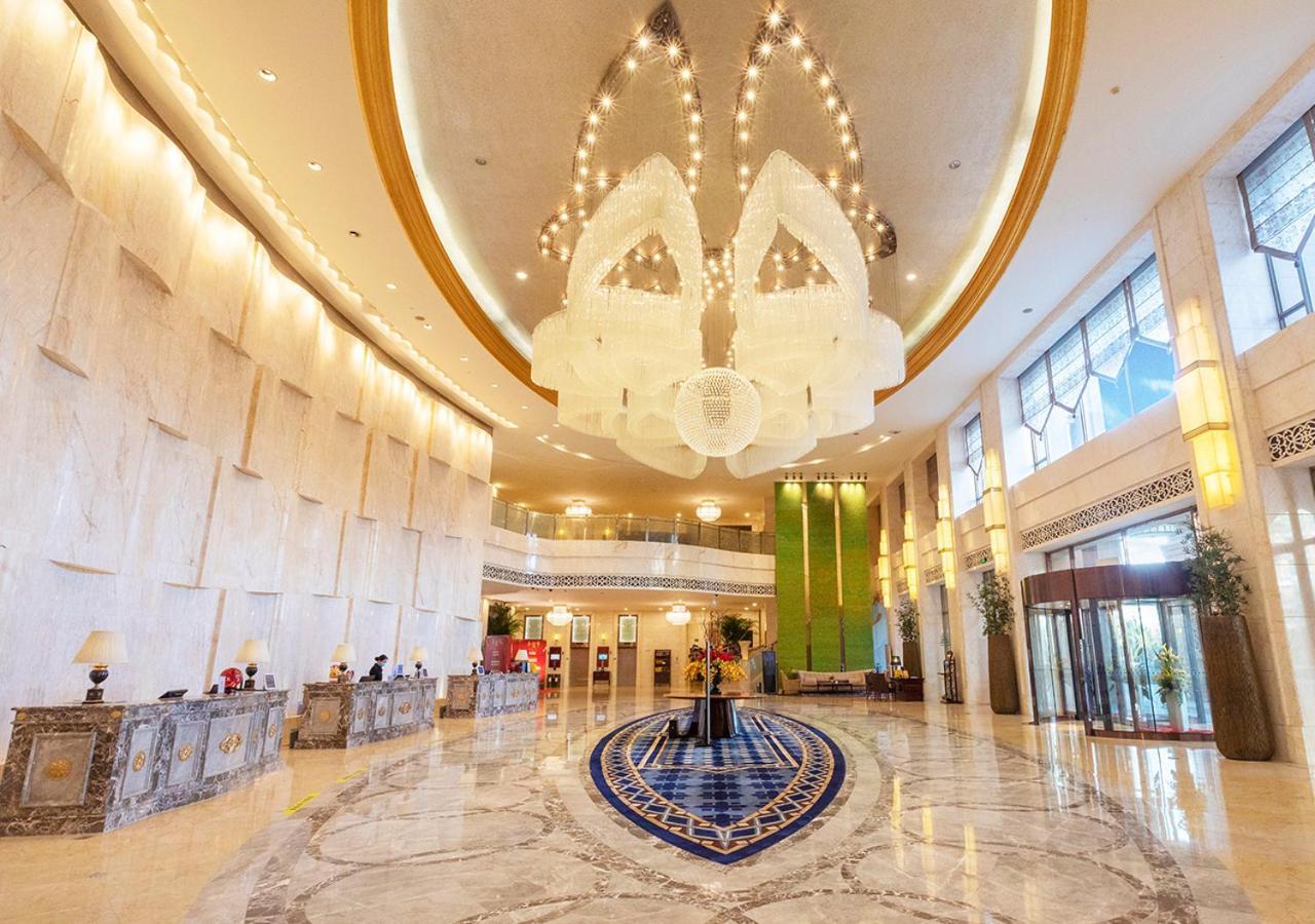 Howard Johnson Riverfront Plaza Fuzhou Fuzhou  Eksteriør billede