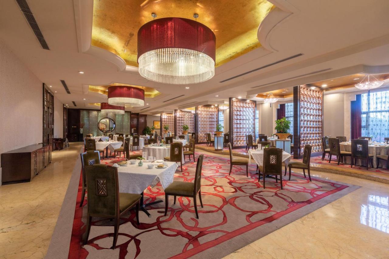 Howard Johnson Riverfront Plaza Fuzhou Fuzhou  Eksteriør billede
