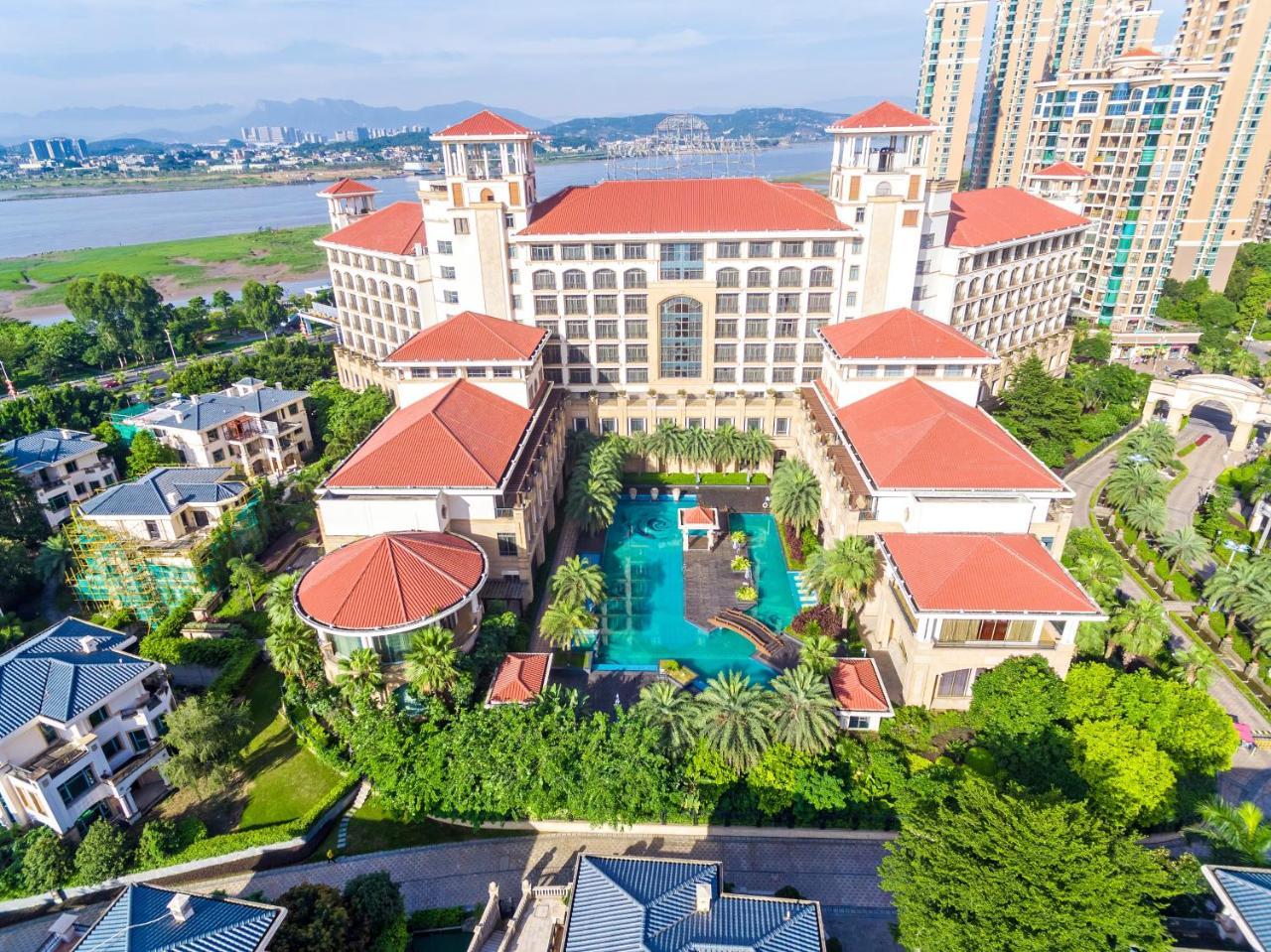 Howard Johnson Riverfront Plaza Fuzhou Fuzhou  Eksteriør billede