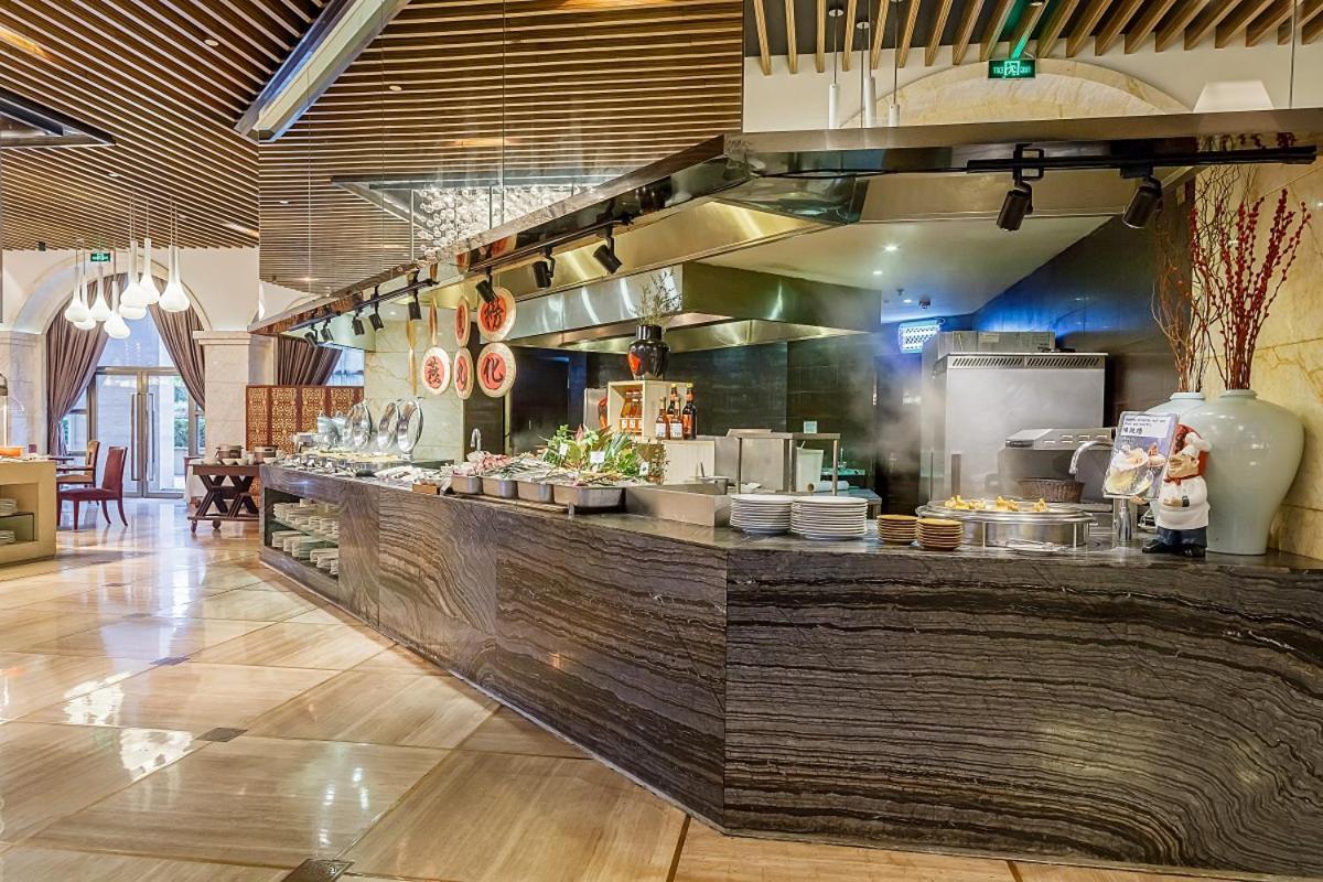 Howard Johnson Riverfront Plaza Fuzhou Fuzhou  Eksteriør billede