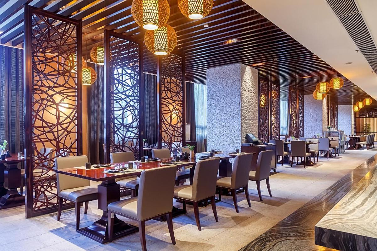 Howard Johnson Riverfront Plaza Fuzhou Fuzhou  Eksteriør billede