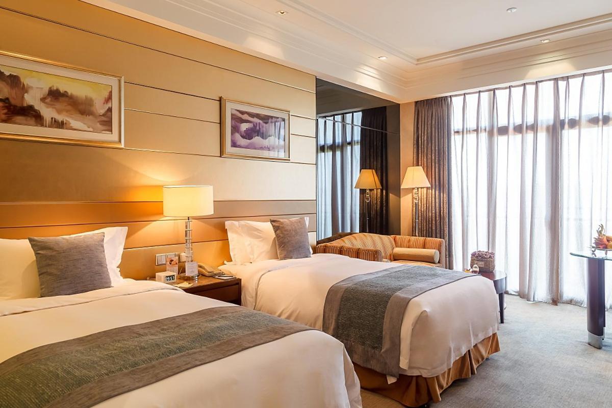 Howard Johnson Riverfront Plaza Fuzhou Fuzhou  Eksteriør billede
