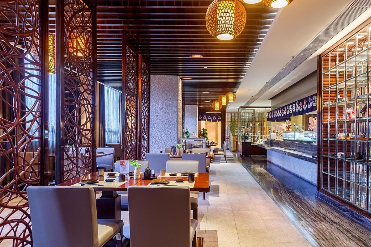 Howard Johnson Riverfront Plaza Fuzhou Fuzhou  Eksteriør billede