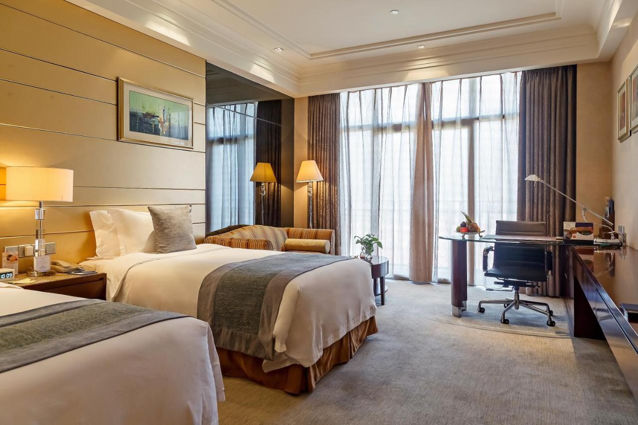 Howard Johnson Riverfront Plaza Fuzhou Fuzhou  Eksteriør billede