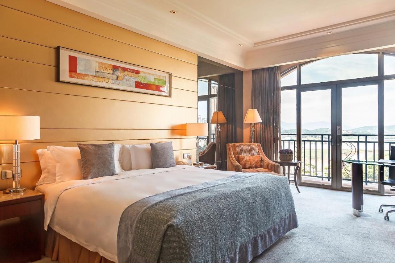 Howard Johnson Riverfront Plaza Fuzhou Fuzhou  Eksteriør billede