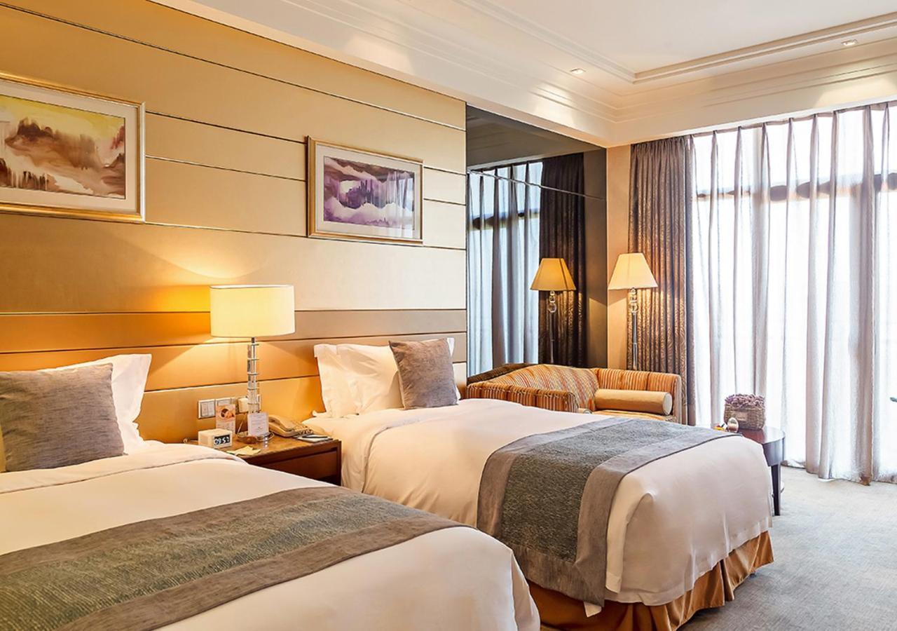 Howard Johnson Riverfront Plaza Fuzhou Fuzhou  Eksteriør billede